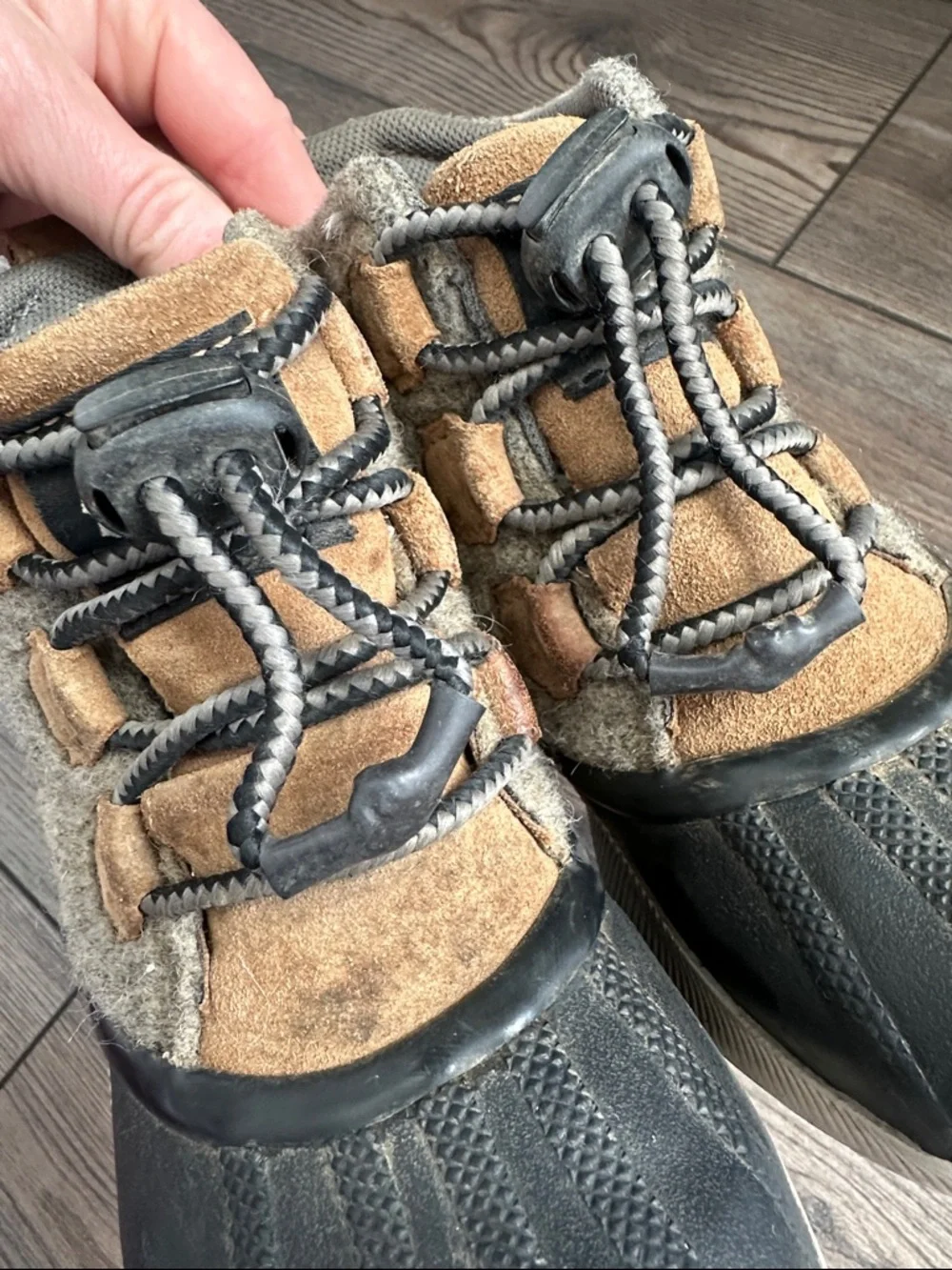 Sorel Youth 2‎ Out N About Classic Waterproof Boots Rugged Outdoor Durable Gorp